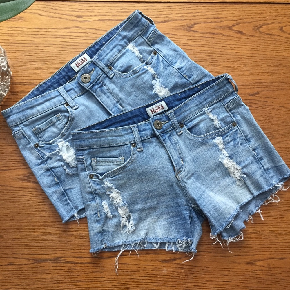 😎 2 PAIRS Shorts